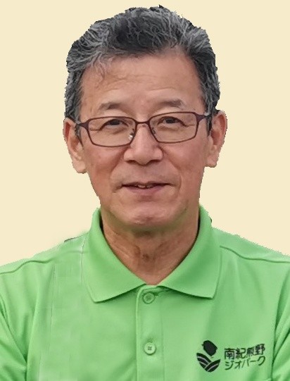 仲江　孝丸